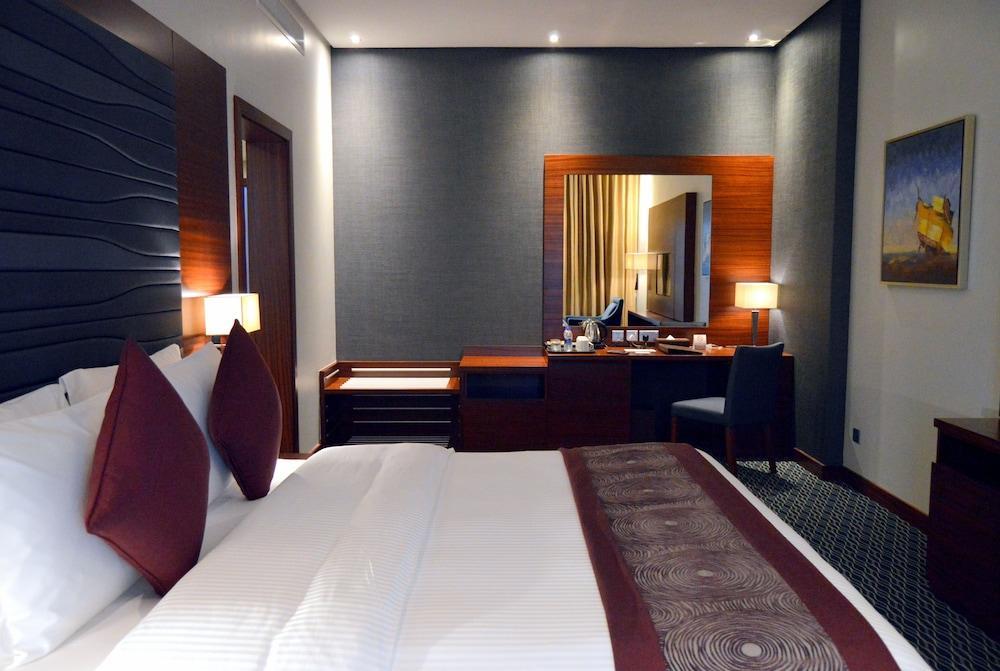 รามาดา บาย วินด์แฮม มานามา ซิตี้เซ็นเตอร์ Hotel ภายนอก รูปภาพ