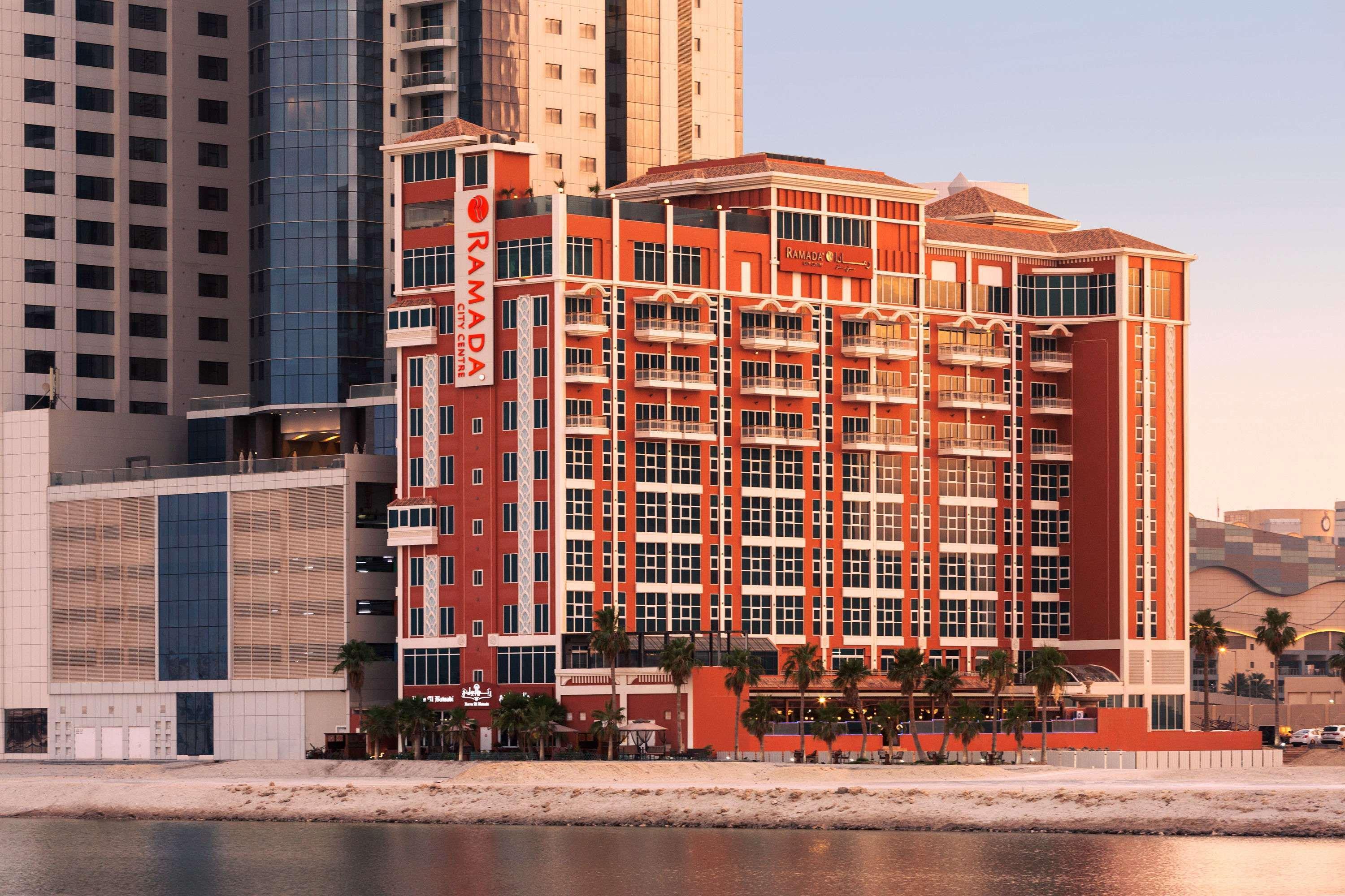 รามาดา บาย วินด์แฮม มานามา ซิตี้เซ็นเตอร์ Hotel ภายนอก รูปภาพ