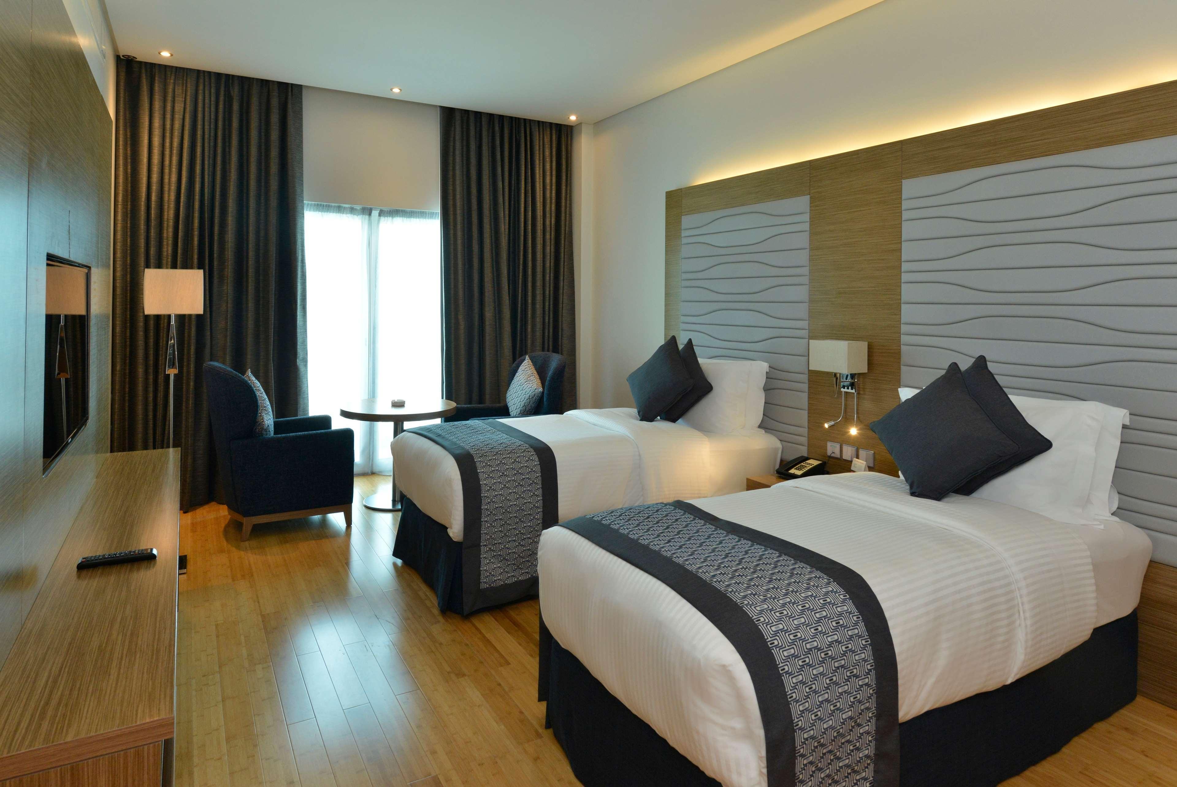 รามาดา บาย วินด์แฮม มานามา ซิตี้เซ็นเตอร์ Hotel ภายนอก รูปภาพ