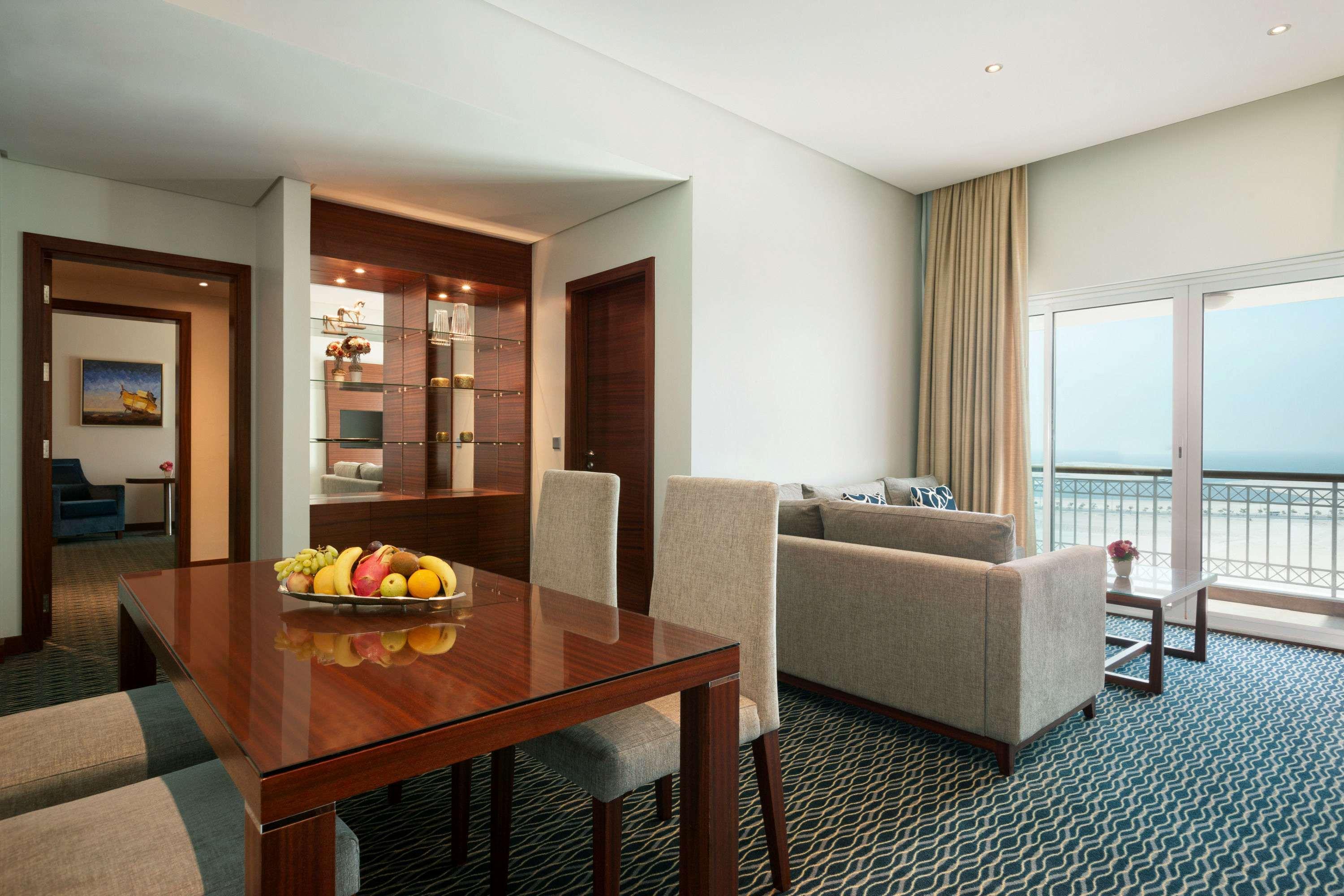 รามาดา บาย วินด์แฮม มานามา ซิตี้เซ็นเตอร์ Hotel ภายนอก รูปภาพ