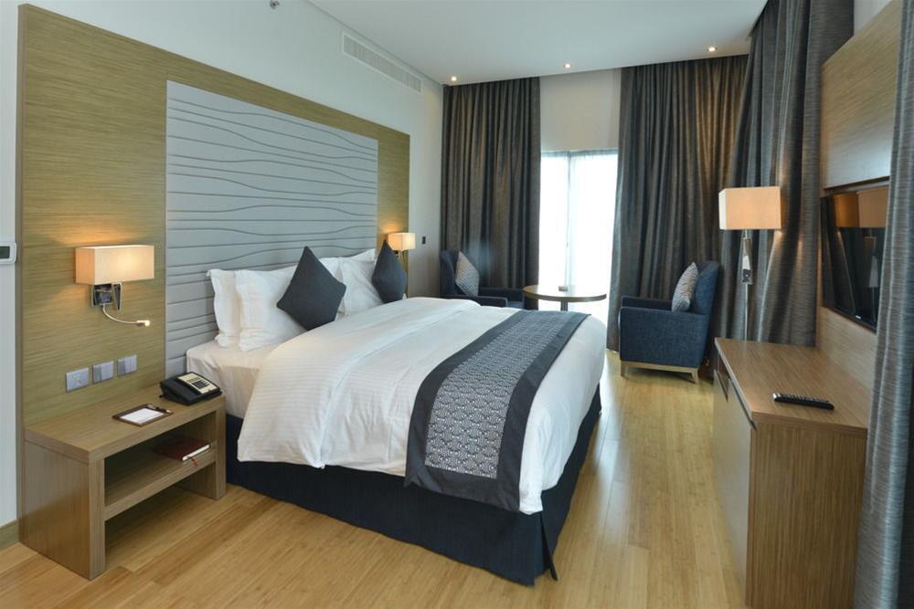 รามาดา บาย วินด์แฮม มานามา ซิตี้เซ็นเตอร์ Hotel ภายนอก รูปภาพ